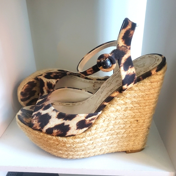 Alice + Olivia Stella leopard canvas print wedge espadrille sandals Size 7.5 - Picture 3 of 4